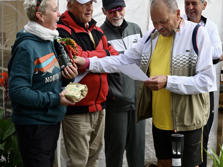 Tennis Vergleichskampf gegen TC Apfelberg
